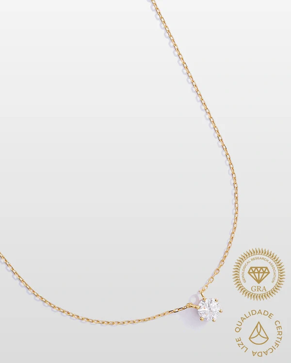 Colar Ponto de Luz Emily - Moissanite - 5,25 mm - 0.54ct - Prata 925 - 6 Garras - Banho Ouro 18k