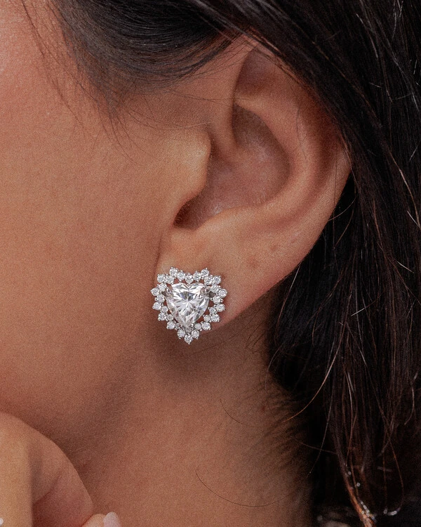 Brinco Grace - Moissanite Coração Central 8 mm- 4.86ct - Prata 925