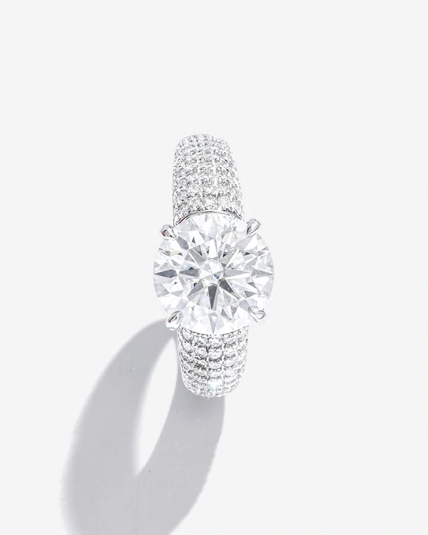 Anel Solitário Callie Moissanite - 10mm - 4.0ct - Prata 925