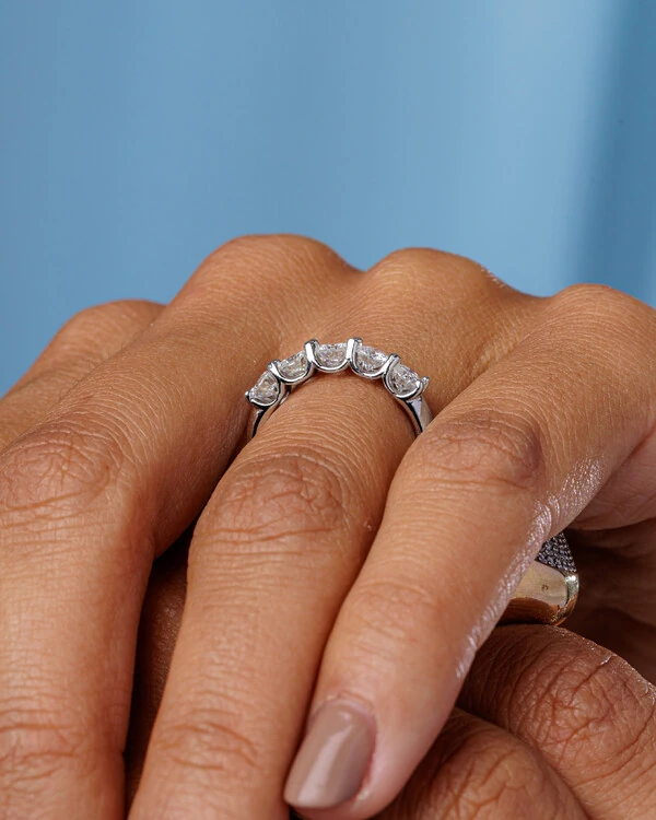 Anel Aparador Moissanite Classic - 4 mm - 0.3ct - Prata 925