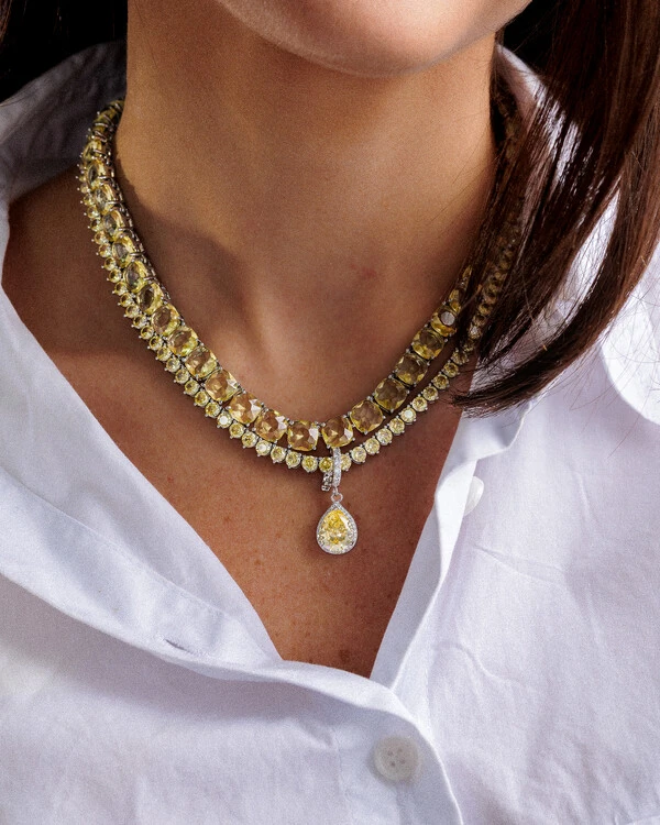 Conjunto de Brinco e Pingente Gota