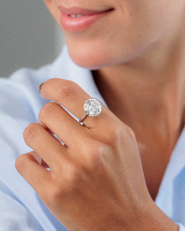 Anel Solitário Glitz - Moissanite 13 mm - 8.0ct - 6 garras - Prata 925