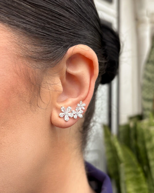 Brinco Ear Cuff Flores Maggie - Prata 925