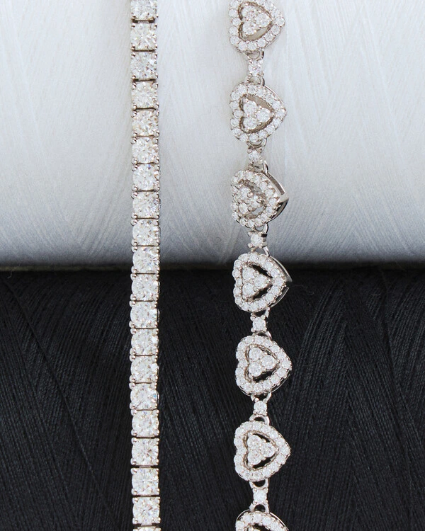 Pulseira Corações Gisela - Moissanite 0,015ct - Prata 925