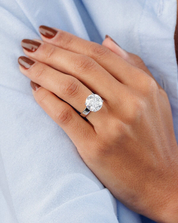 Anel Moissanite Ivis- Moissanite 12,5mm - 7ct - Prata 925