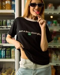 T-shirt Brasilian Girl