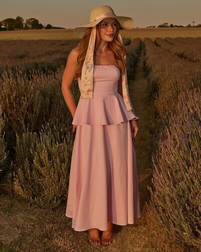 Foto Vestido Midi Amarena Rosa