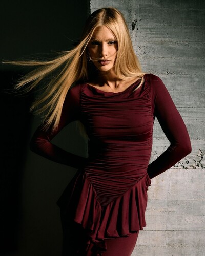 FotoVestido Midi Katiane Bordô