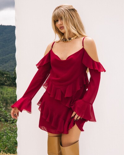 Foto Vestido Karola Bordô