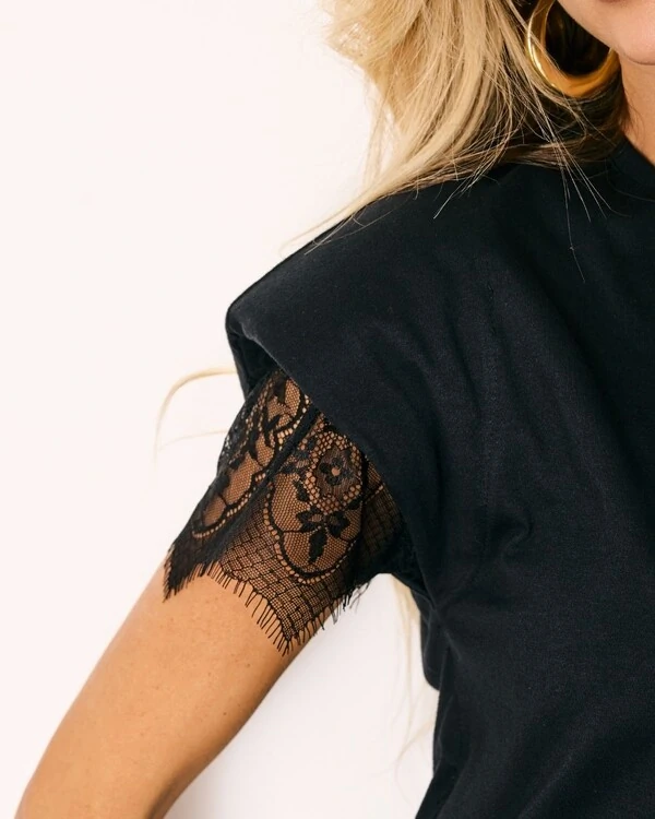 Moscow Tee Alicia Preto