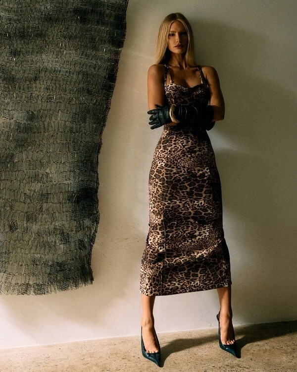 Vestido Midi Anna Onça