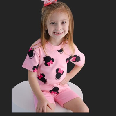 Foto Conjunto Infantil de Bermuda e Blusa