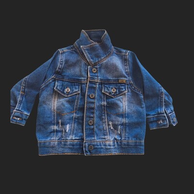 Foto Jaqueta jeans moderna para a criançada