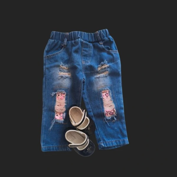 calça jeans de bebê- conforto que a pele do bebe merece