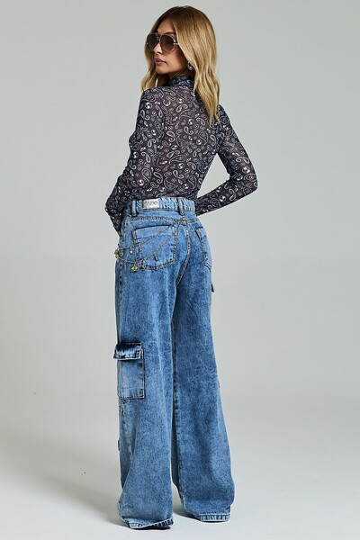 FotoCalça Jeans Cargo Com Lavagem Marmorizada