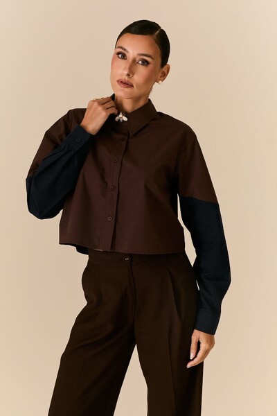 Foto Camisa Bicolor Com Recortes