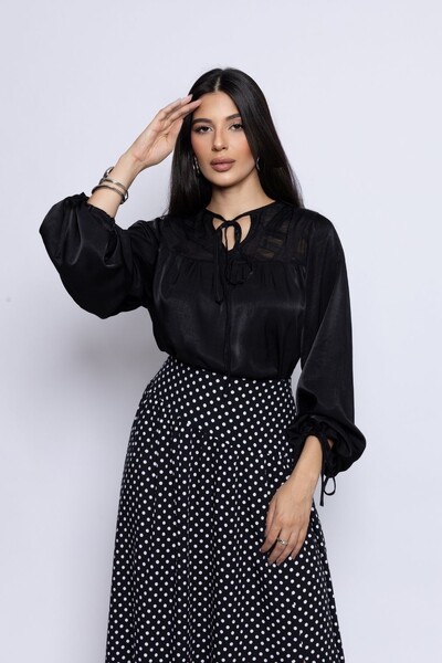 Foto Bata Mangas Amplas Detalhe Recorte Devorê