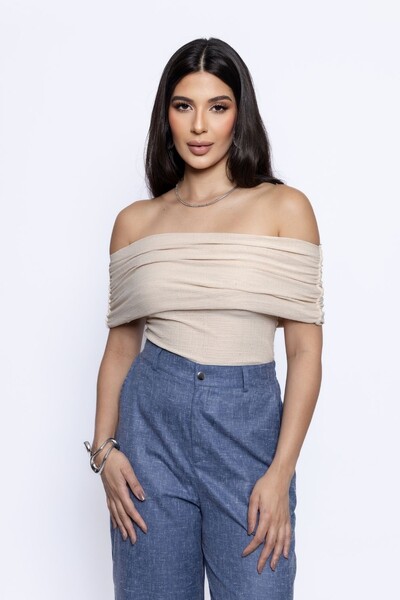 Foto Blusa Ombro a Ombro Detalhe Drapeado