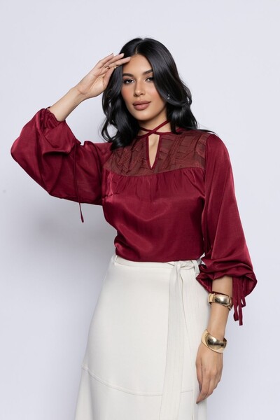 Foto Bata Mangas Amplas Detalhe Recorte Devorê