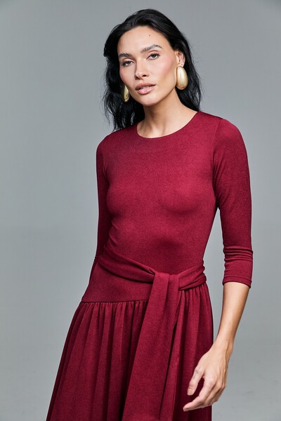 FotoVestido Longo Em Malha Texturizada Com Faixa Avulsa