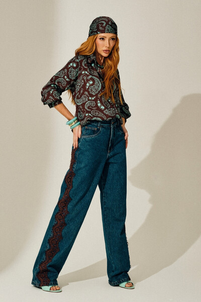 Foto Calça Jeans Reta com Renda