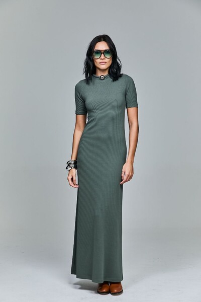 Foto Vestido Longo Malha Texturizada Com Colar Embutido