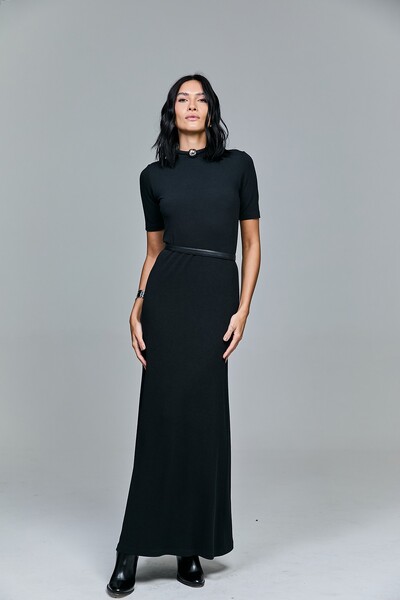 Foto Vestido Longo Malha Texturizada Com Colar Embutido