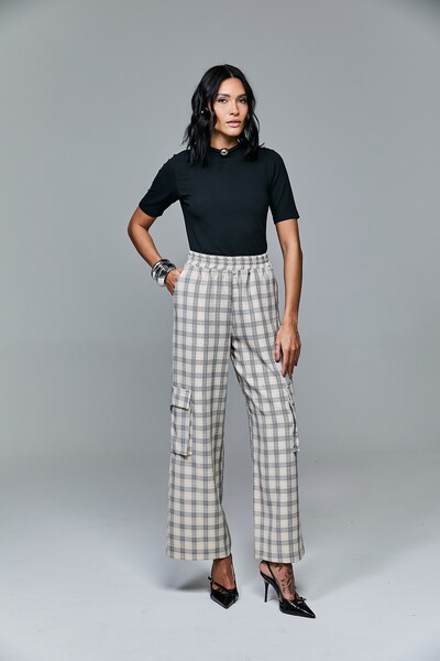 FotoBlusa Malha Texturizada Com Colar Embutido