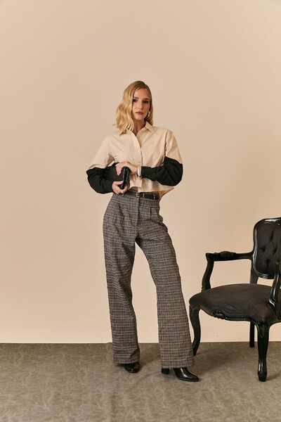 FotoCamisa Bicolor Com Recortes