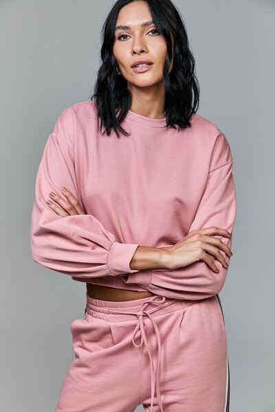 Foto Moletom Com Detalhe De Pregas Na Barra E Mangas