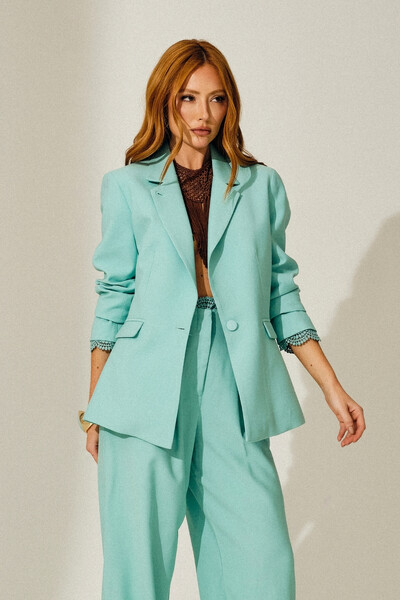 Foto Blazer Alfaiataria com Detalhe de Renda