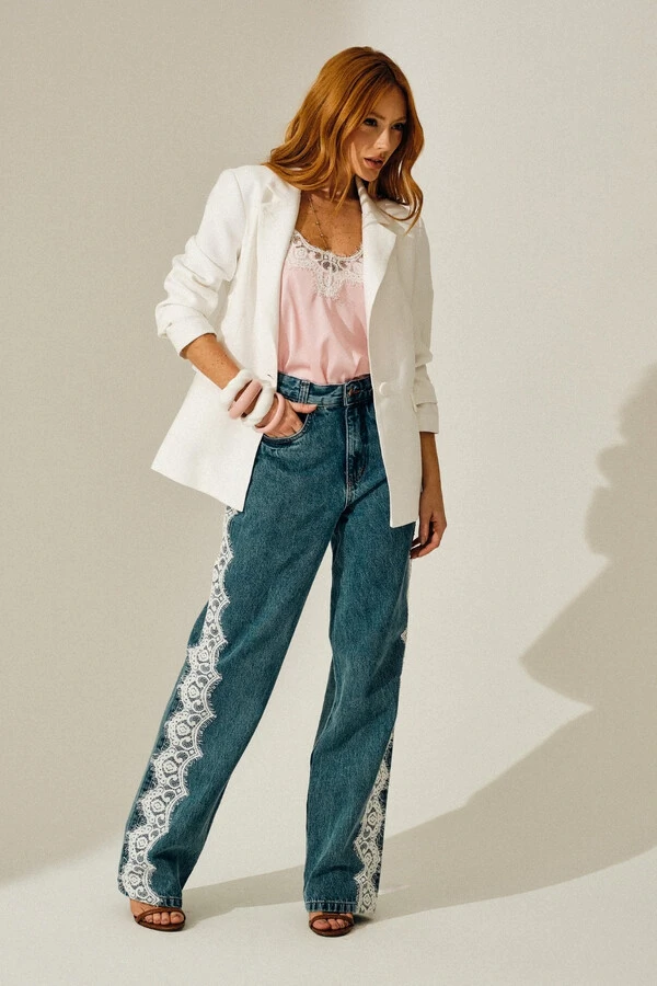 Calça Jeans Reta com Renda