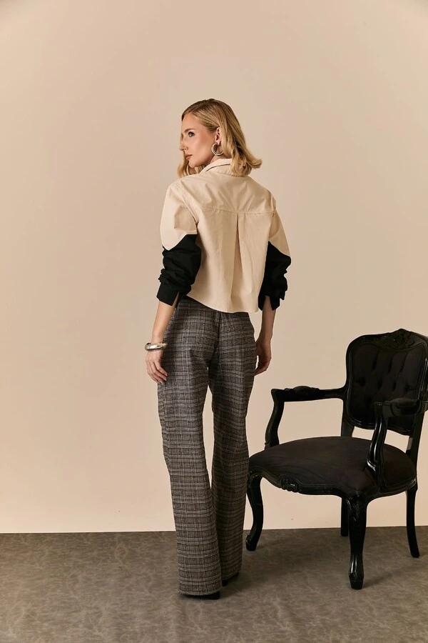 Camisa Bicolor Com Recortes