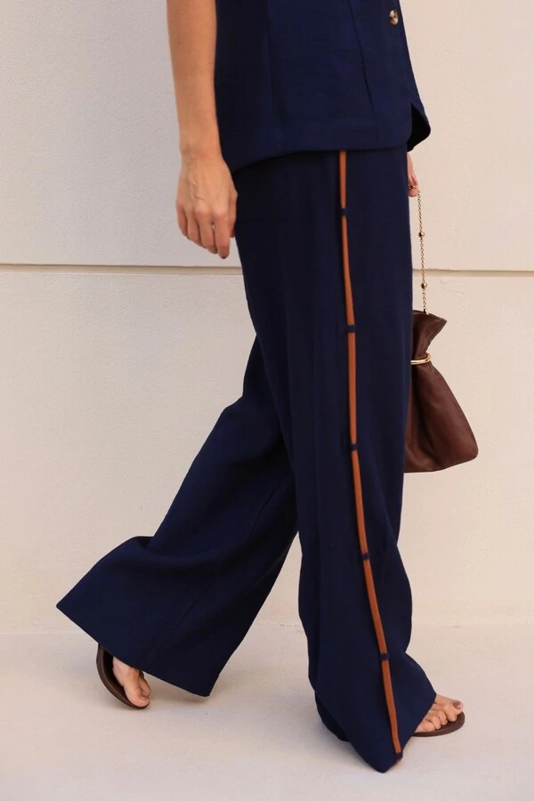 Calça Reta Viés Contrastante