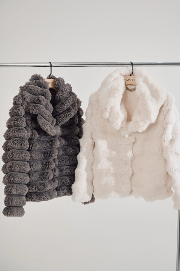 Casaco Faux Fur