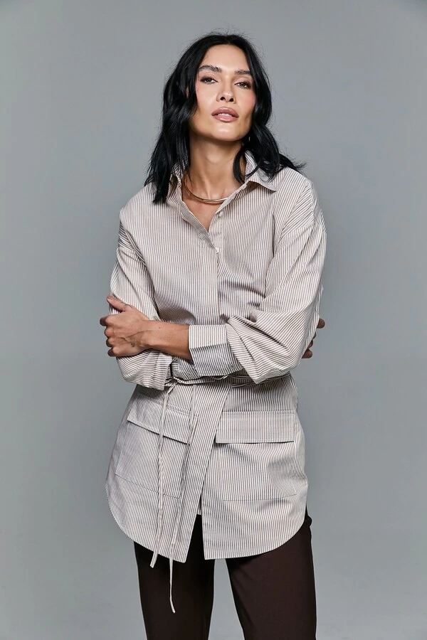 Camisa De Tricoline Com Saia Avulsa Sobreposta