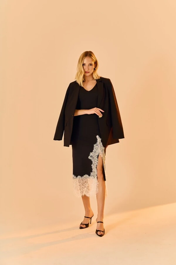 Vestido Midi Malha Power Aplicação Renda