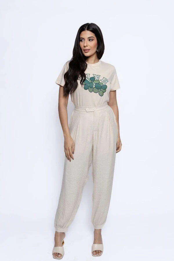 Calça Aladin Detalhe Punho Barra