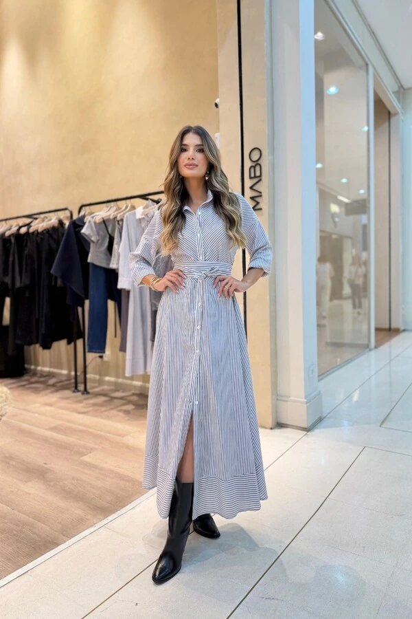 Vestido Com Recortes Listrado