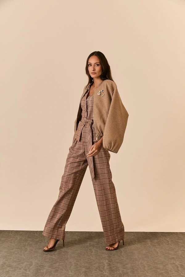 Calça Botão Forrado