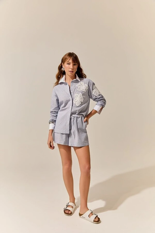 Camisa Manga Longa Tricoline Listrada C/ Aplicação