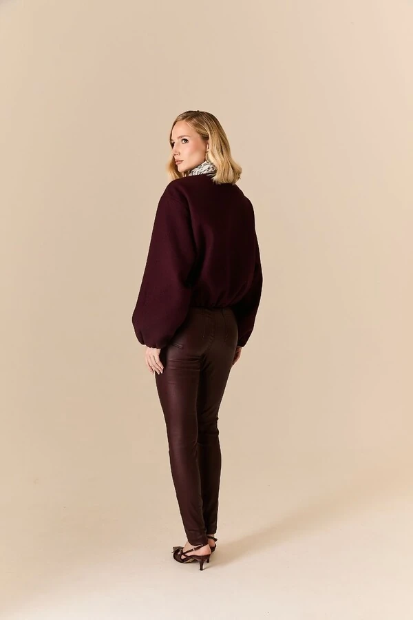 Calça Skinny Resinada