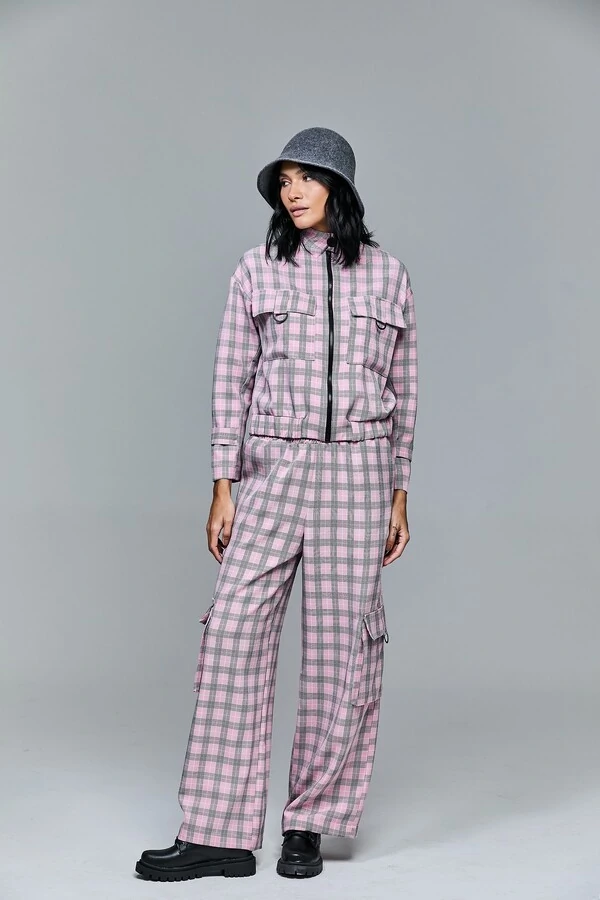 Calça Cargo Xadrez Com Elástico Na Cintura