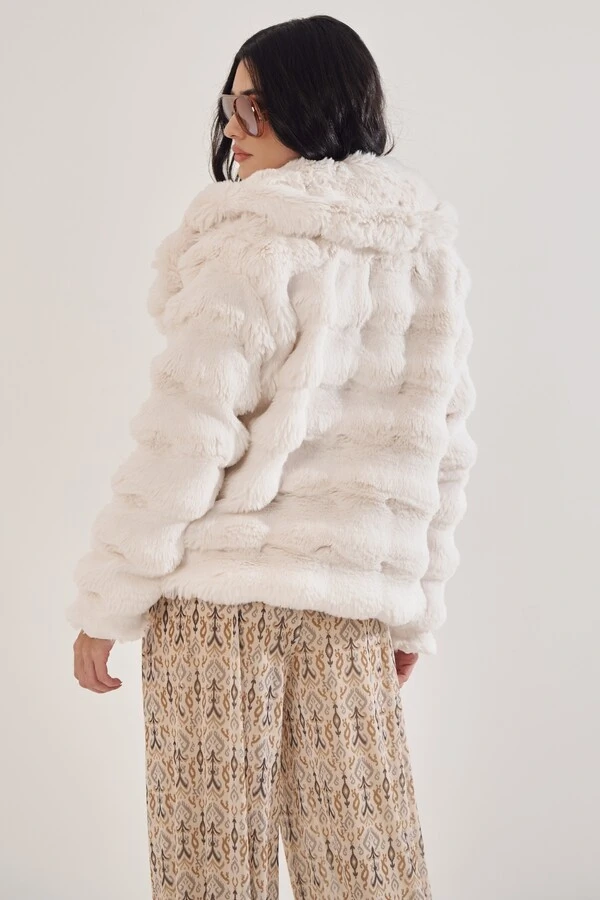 Casaco Faux Fur