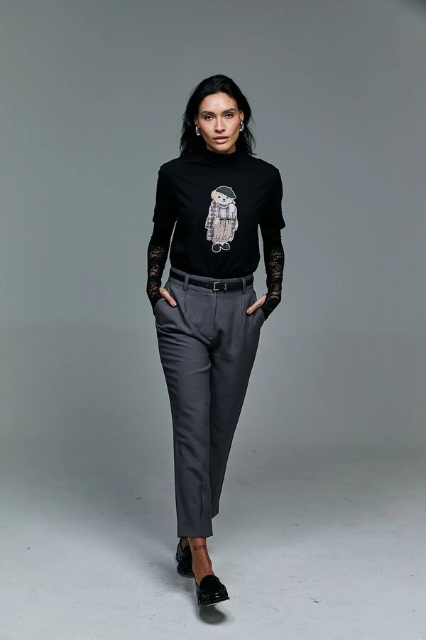 T-shirt Ursa Com Boina