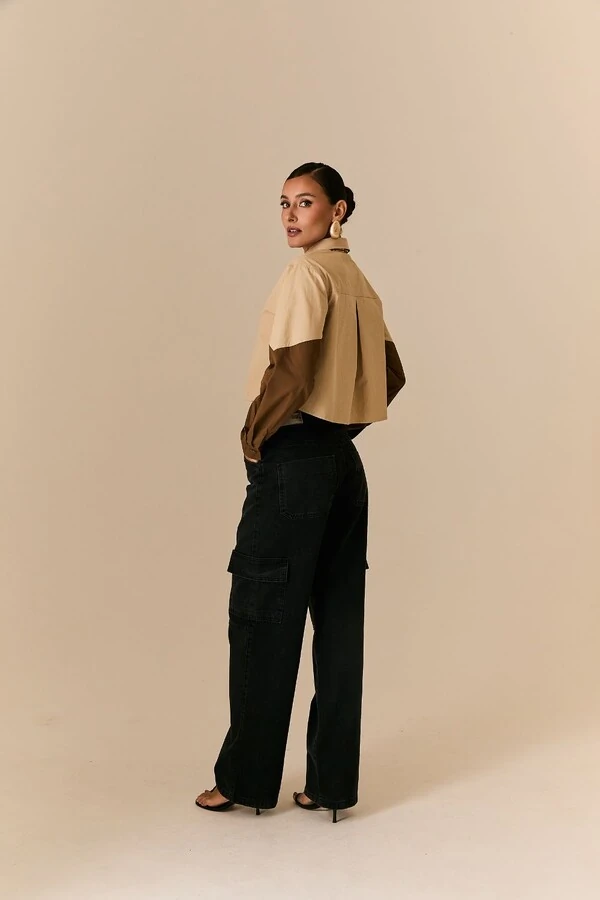 Camisa Bicolor Com Recortes