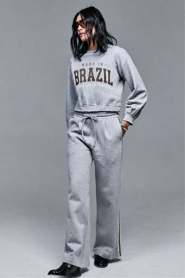 Calça De Moletom Com Elástico E Detalhe Lateral