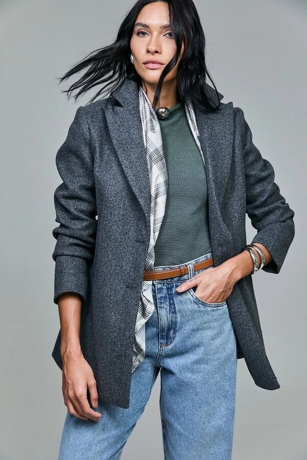 Blusa Malha Texturizada Com Colar Embutido