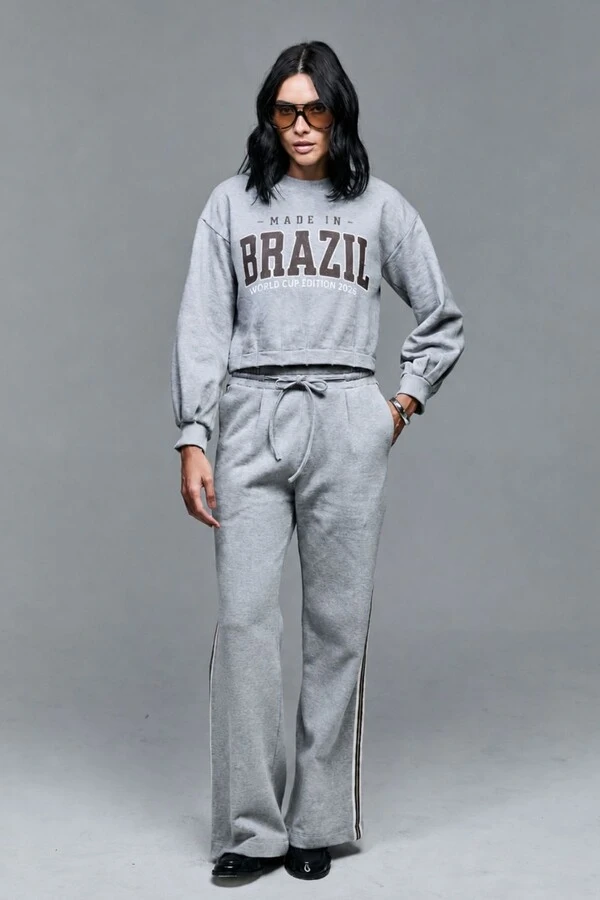 Calça De Moletom Com Elástico E Detalhe Lateral