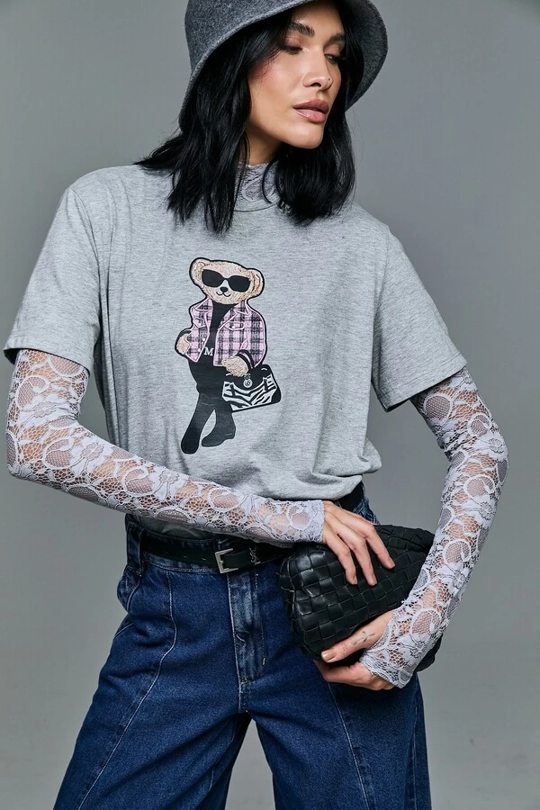 T-shirt Ursa Com Bolsa De Zebra